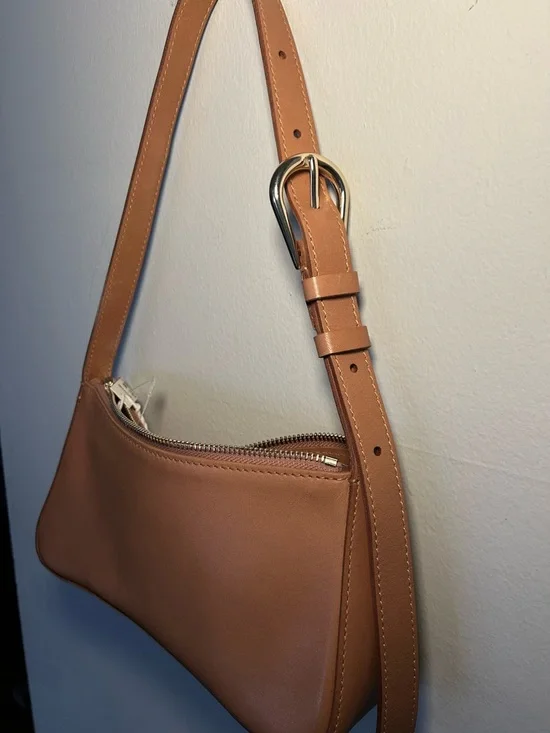 Madewell Sculptural Buckle Bag NWT - Picture 3 of 5
